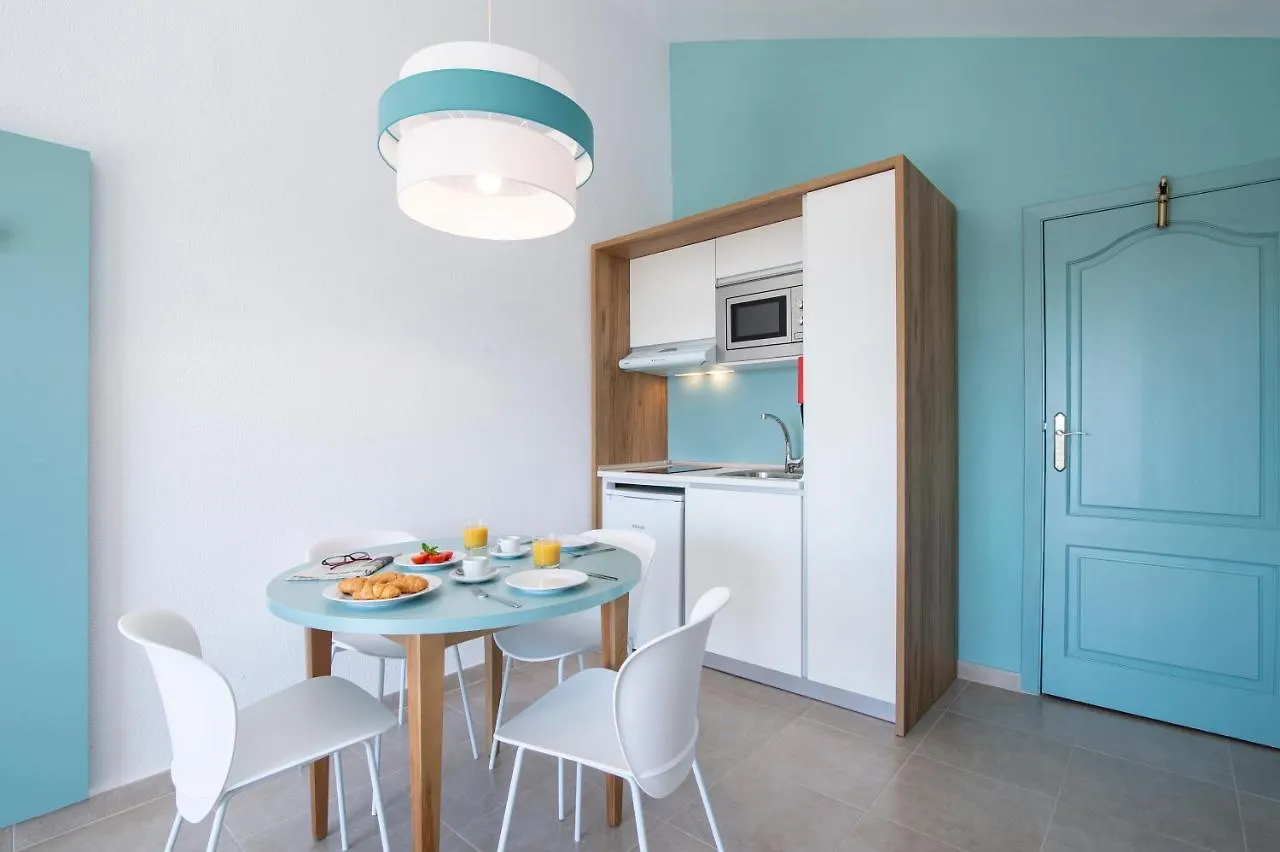 Pierre&Vacances Resort Menorca Cala Blanes Cala'N Blanes  3*, Cala'N Blanes (Menorca)