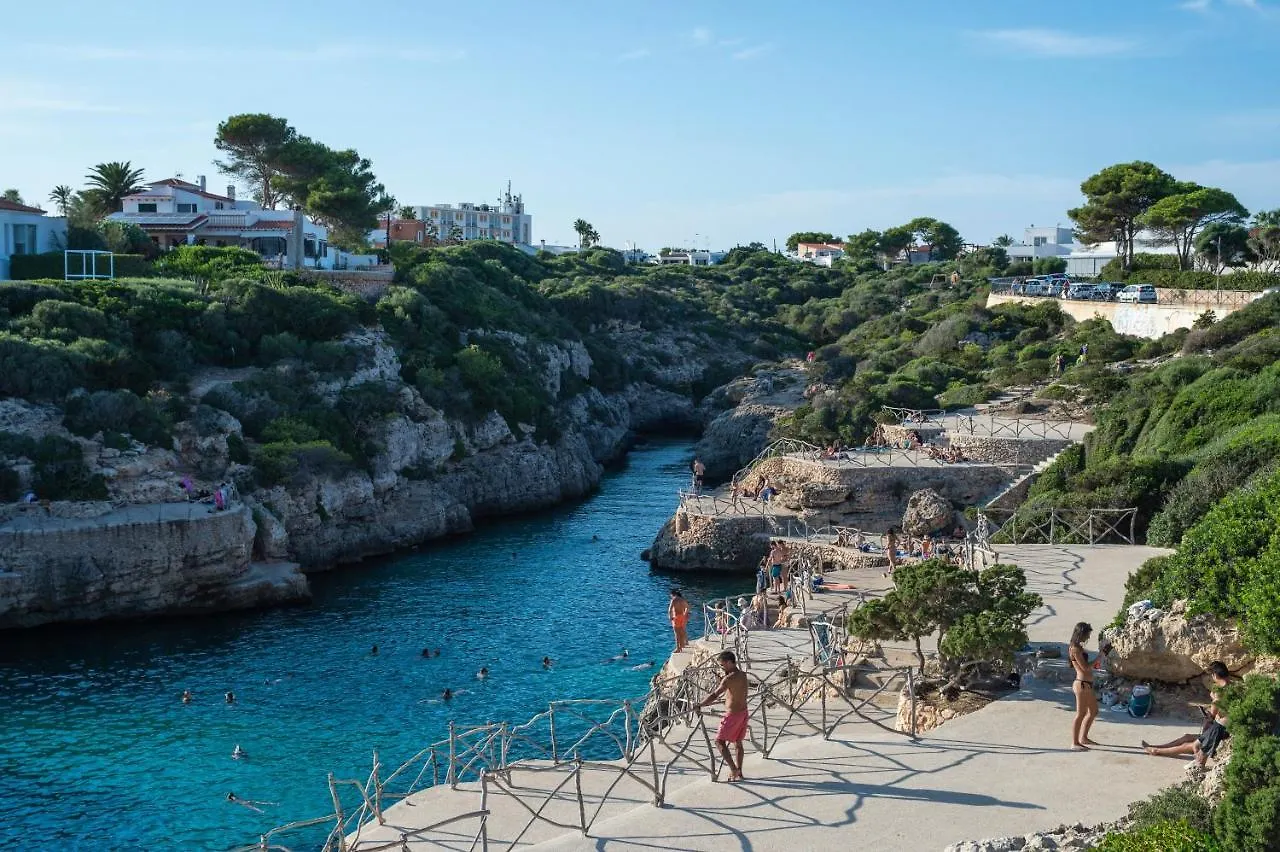 アパートホテル Pierre & Vacances Menorca Cala Blanes カラ・エン・ブラネス