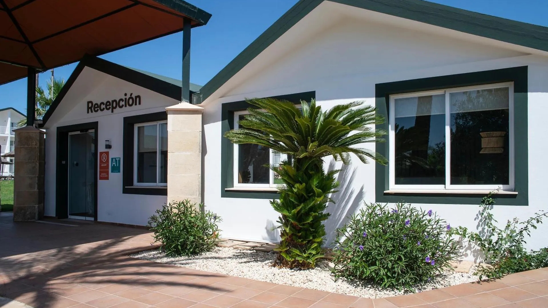 Pierre&Vacances Resort Menorca Cala Blanes Cala'N Blanes  Cala'N Blanes (Menorca)