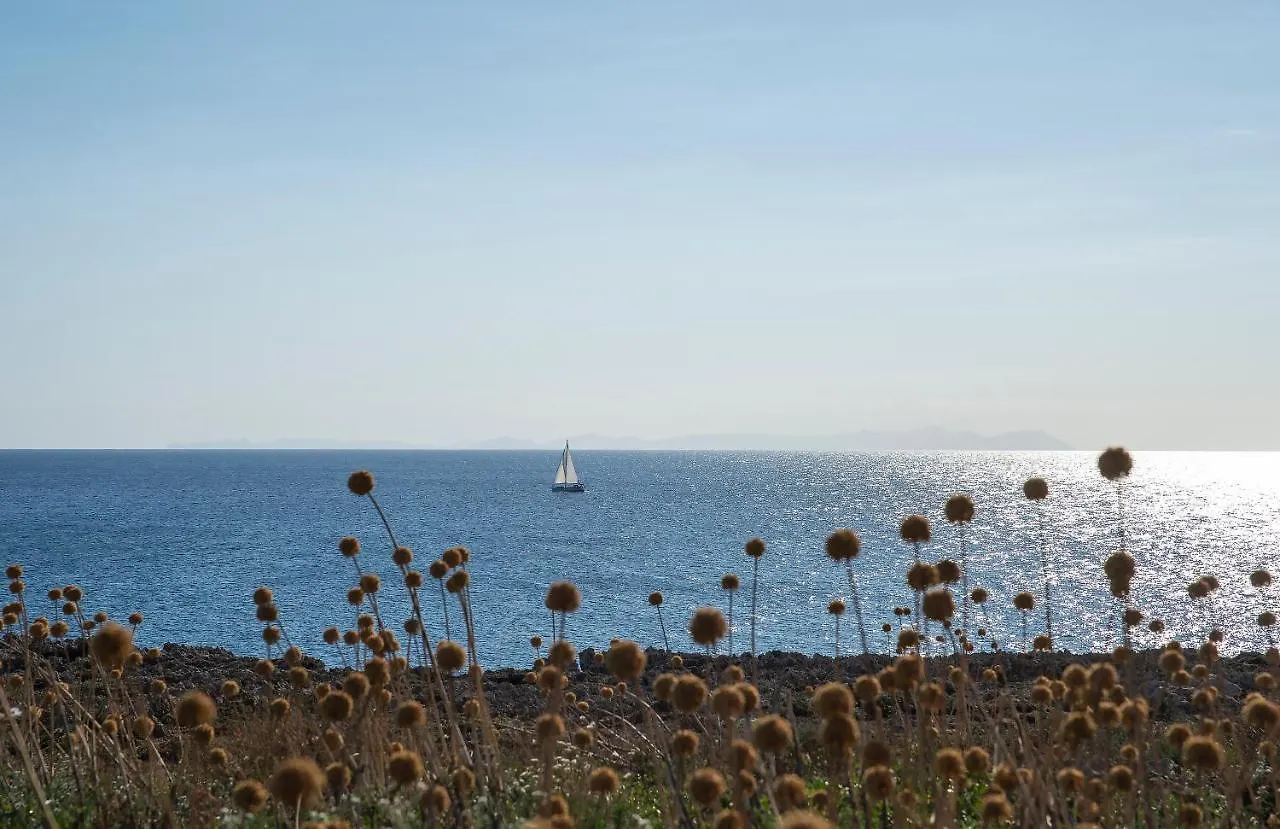 Pierre & Vacances Menorca Cala Blanes カラ・エン・ブラネス アパートホテル