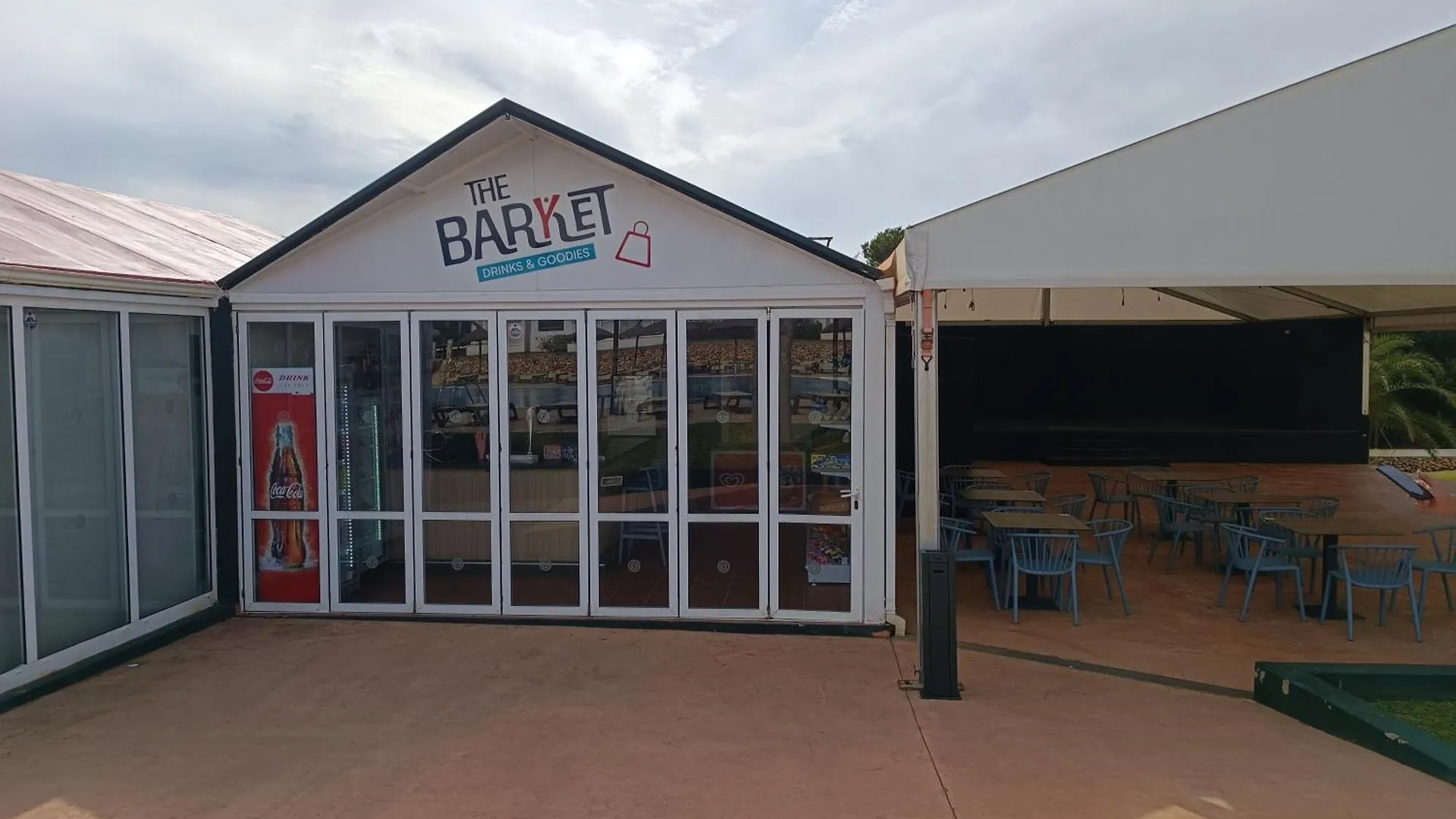 アパートホテル Pierre & Vacances Menorca Cala Blanes カラ・エン・ブラネス